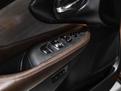 Used 2016 Nissan Murano Platinum w/ Platinum Technology Package image 40