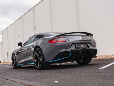 Used 2018 Aston Martin Vanquish S image 5