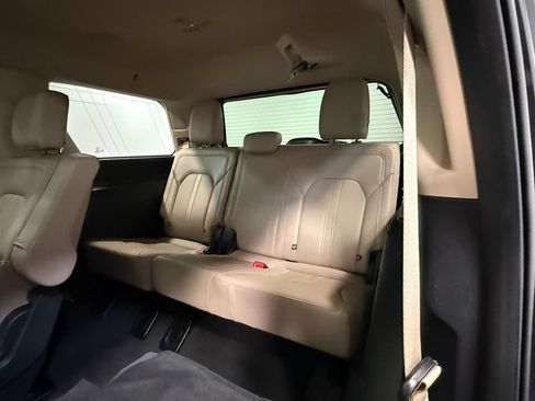 Used 2024 Ford Expedition Limited AWD/4WD image 49