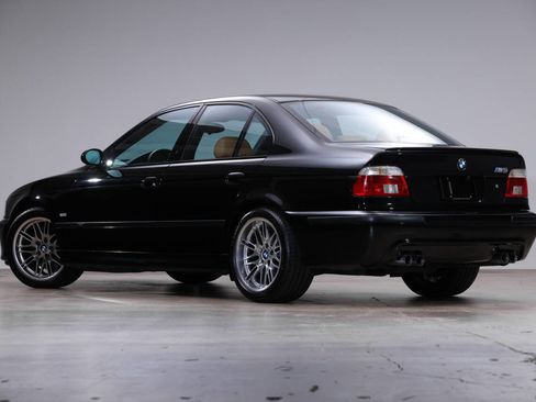 Used 2003 BMW M5 image 7