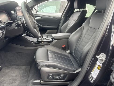 Used 2025 BMW X4 xDrive30i w/ Premium Package image 12