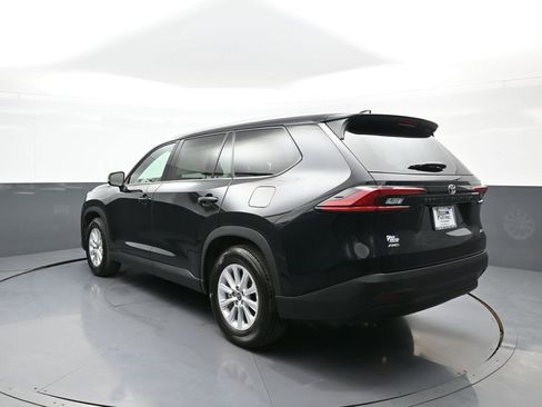 Certified 2025 Toyota Grand Highlander AWD image 8