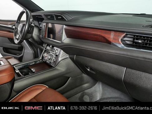 Certified 2023 GMC Yukon Denali Ultimate w/ LPO, Floor Liner Package AWD/4WD image 25
