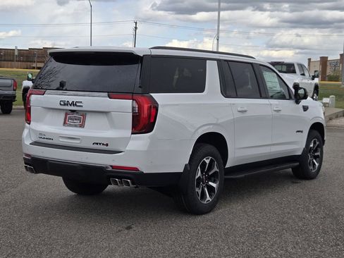 New 2026 GMC Yukon XL AT4 AWD/4WD image 43