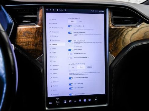 Used 2019 Tesla Model X 100D AWD/4WD image 30