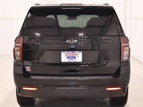 Used 2023 Chevrolet Tahoe Z71 w/ Luxury Package AWD/4WD image 8