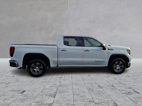 Certified 2025 GMC Sierra 1500 SLT image 7