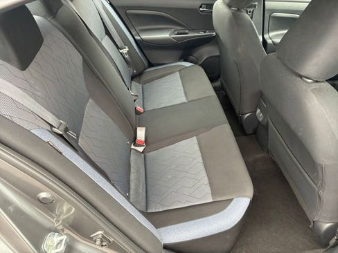 Used 2025 Nissan Versa SV FWD image 36