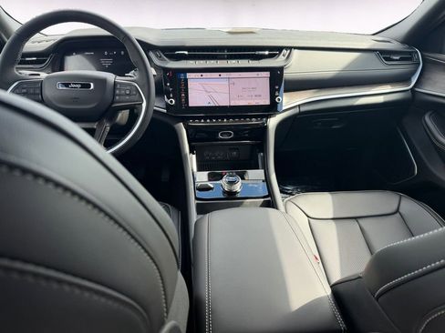 New 2026 Jeep Grand Cherokee Limited image 10