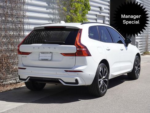 Used 2023 Volvo XC60 T8 Plus w/ Climate Package AWD/4WD image 2