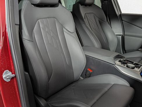 Used 2025 BMW X3 xDrive30i w/ Premium Package image 34