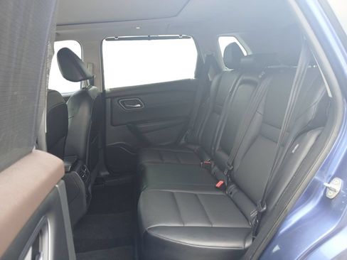 Used 2021 Nissan Rogue SV w/ Premium Package FWD image 13