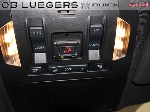 Used 2021 Toyota Highlander XSE AWD/4WD image 28