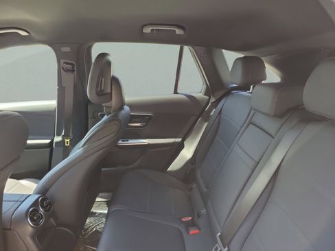 Certified 2026 Mercedes-Benz GLC 300 image 6