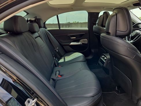 Certified 2024 Mercedes-Benz E 350 4MATIC Sedan image 11