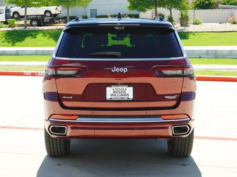 Used 2024 Jeep Grand Cherokee L Summit AWD/4WD image 4