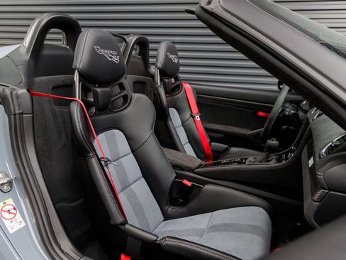 Certified 2025 Porsche 718 Boxster Spyder RS image 36