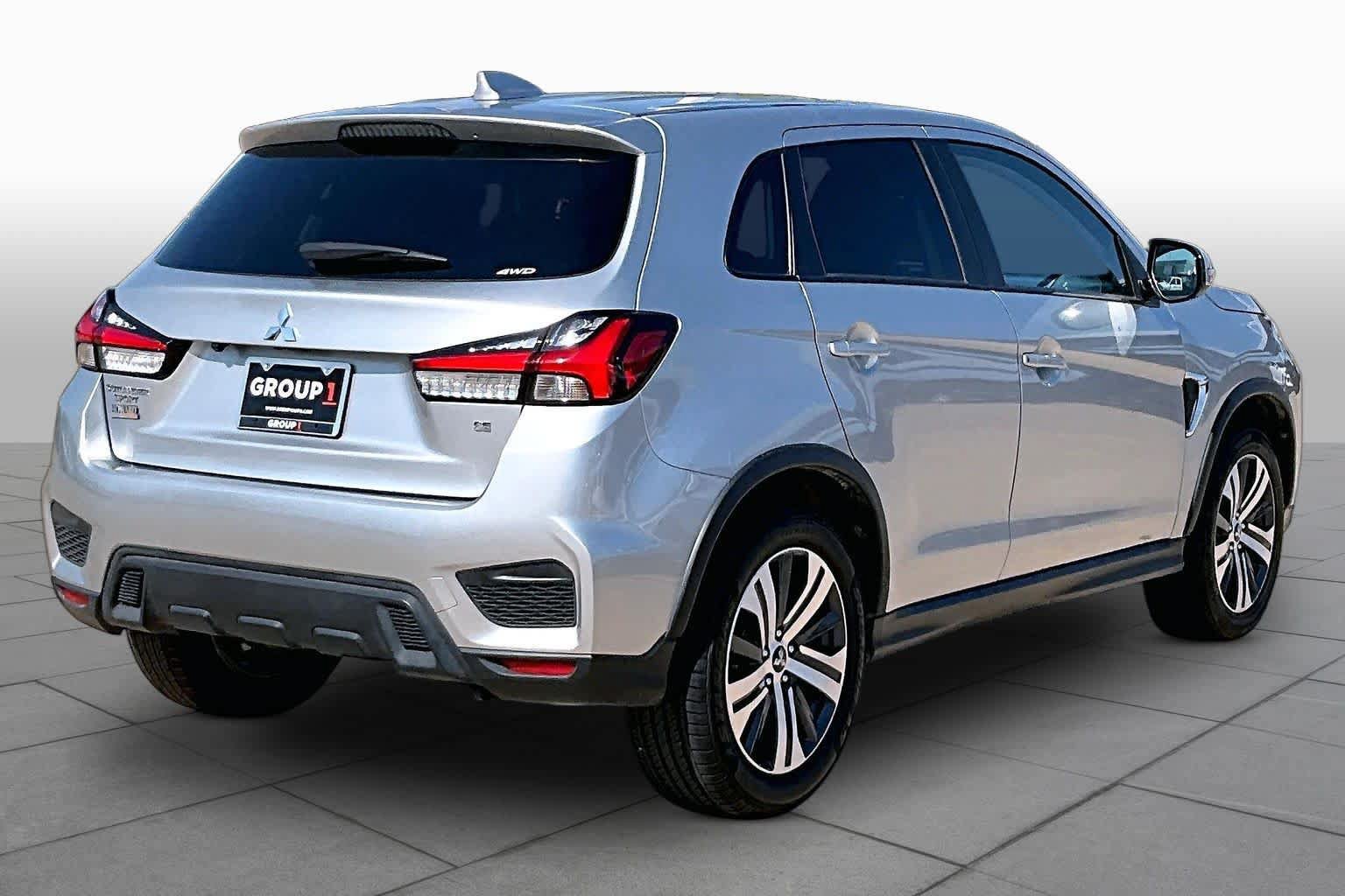 Used 2025 Mitsubishi Outlander Sport SE AWD/4WD image 7
