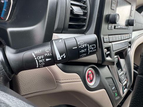 Used 2019 Honda Odyssey LX image 36