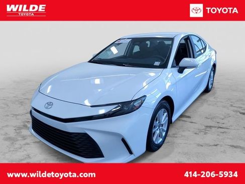 Certified 2026 Toyota Camry LE FWD image 1