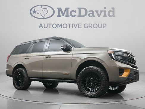 Used 2027 Ford Expedition Tremor w/ Driver's Package AWD/4WD image 26
