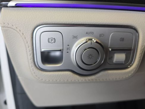 Used 2020 Mercedes-Benz GLE 350 4MATIC image 29
