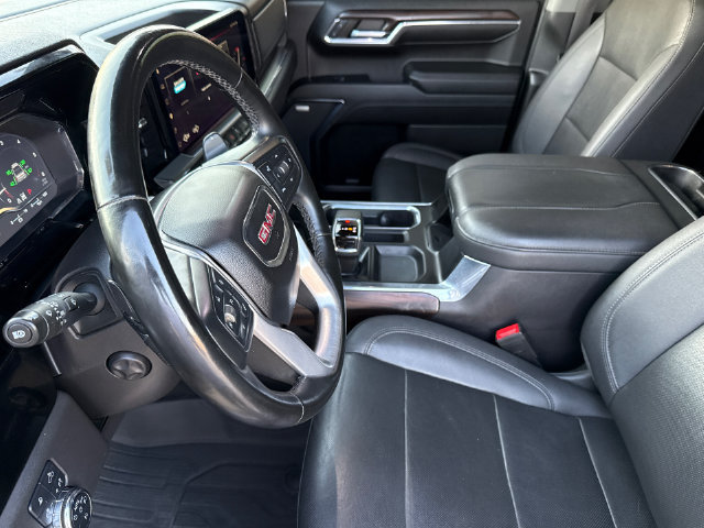 Used 2023 GMC Sierra 1500 SLT w/ SLT Premium Package AWD/4WD image 18
