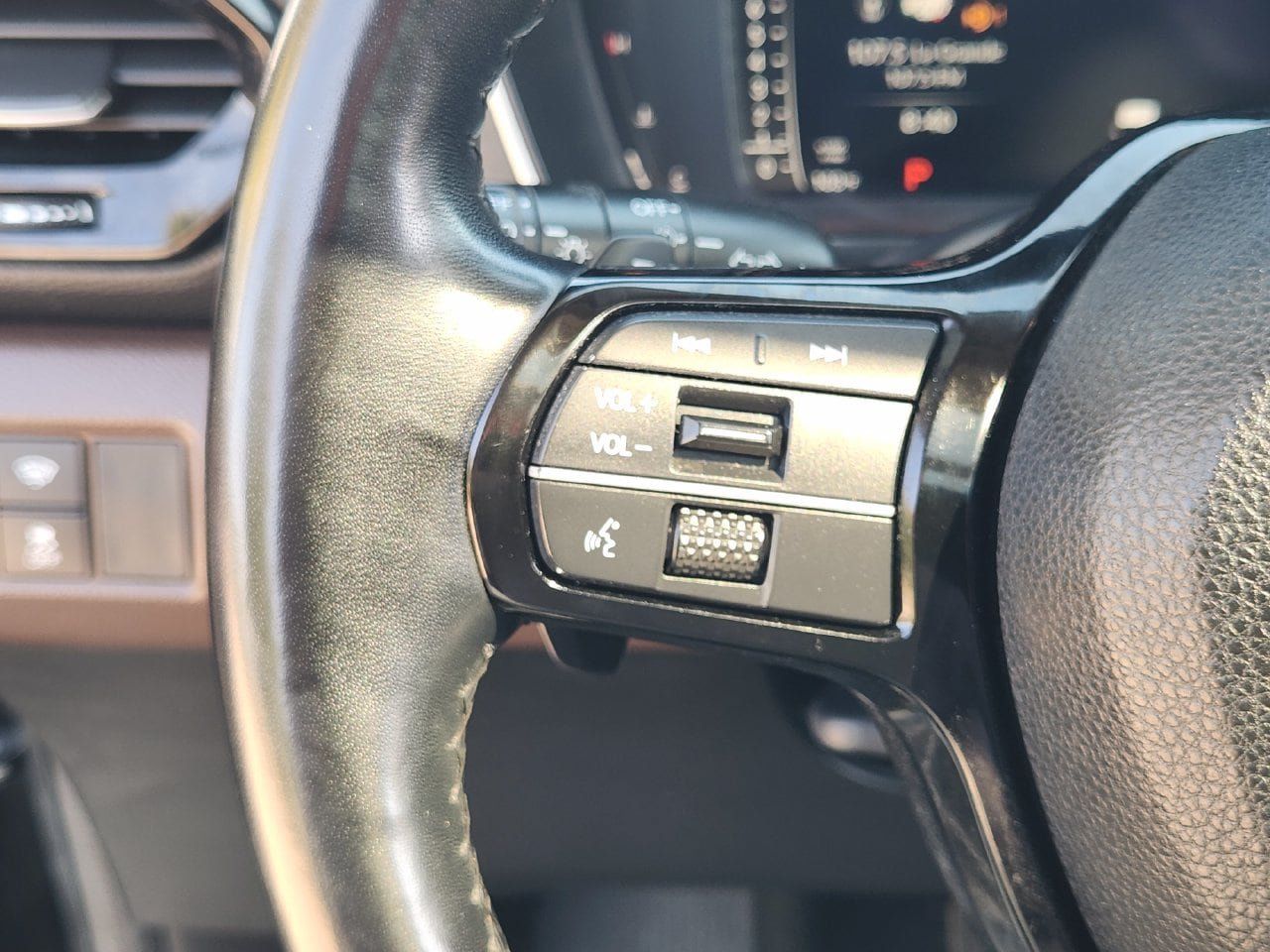 Used 2023 Honda Pilot Elite image 10