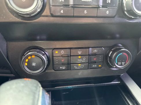 Used 2020 Ford F150 XLT w/ Equipment Group 302A Luxury AWD/4WD image 22