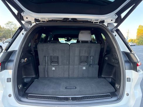 Used 2023 Jeep Grand Cherokee L Laredo image 20