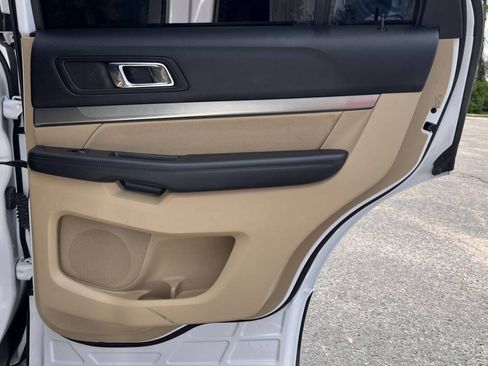 Used 2017 Ford Explorer 4WD image 14