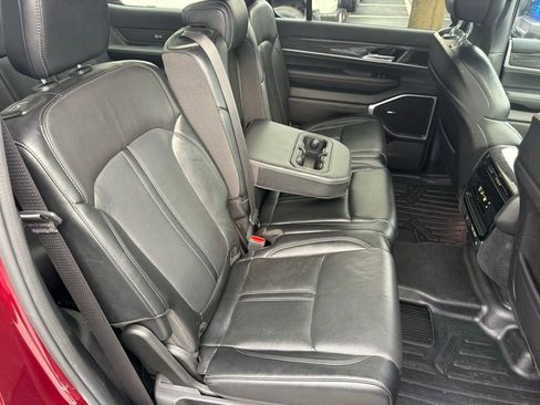 Used 2022 Jeep Wagoneer Series II w/ Premium Group I image 47