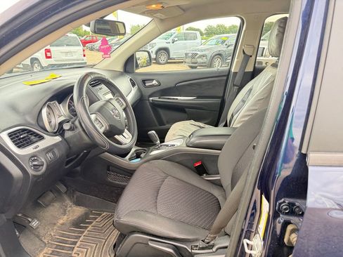 Used 2018 Dodge Journey SE w/ Connectivity Group FWD image 17