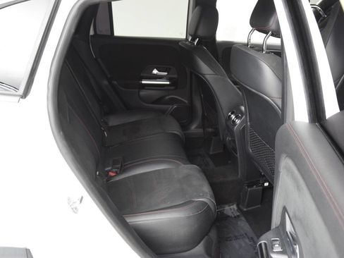 Used 2022 Mercedes-Benz GLA 250 image 18