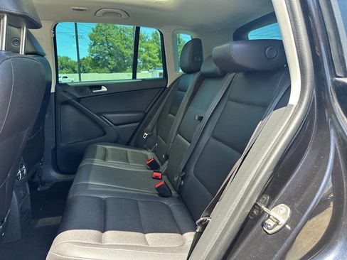 Used 2017 Volkswagen Tiguan Wolfsburg Edition image 10