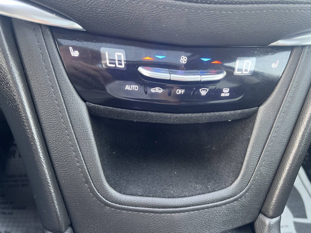 Used 2019 Cadillac XT5 Luxury AWD/4WD image 32