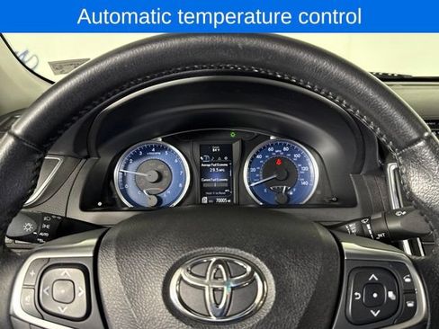 Used 2015 Toyota Camry XLE FWD image 11