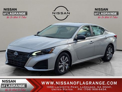 New 2025 Nissan Altima 2.5 S image 1