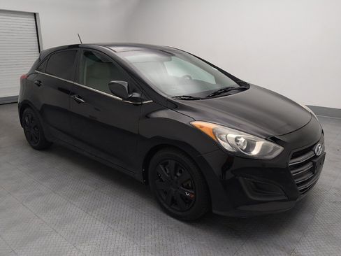Used 2016 Hyundai Elantra GT FWD image 11