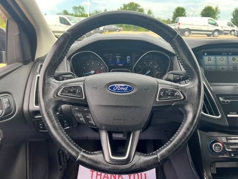 Used 2016 Ford Focus Titanium w/ Titanium Technology Package FWD image 10