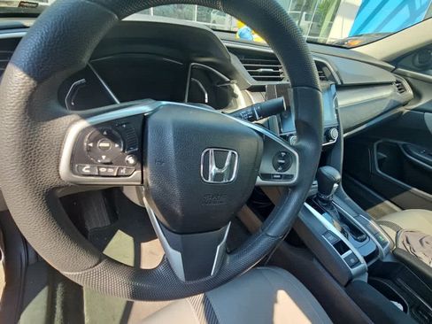 Used 2018 Honda Civic EX image 7