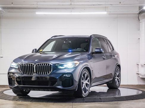 Used 2021 BMW X5 xDrive45e w/ M Sport Package AWD/4WD image 3