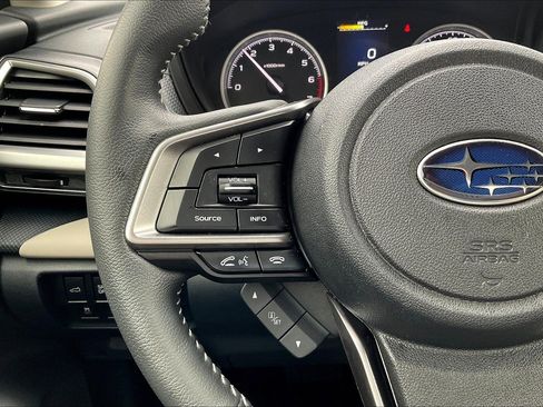 Certified 2022 Subaru Forester Limited image 21