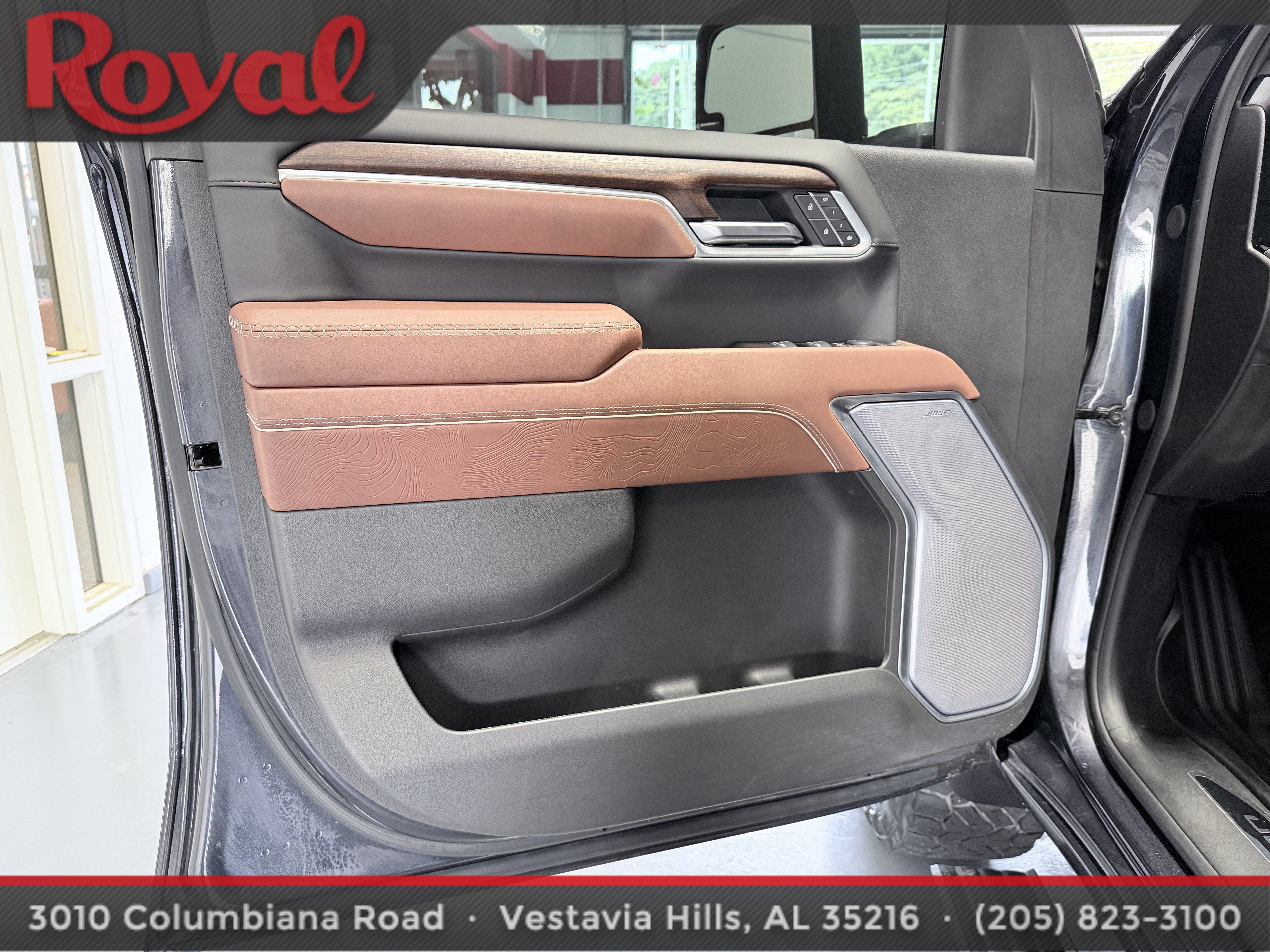 Used 2025 GMC Sierra 2500 Denali Ultimate w/ Max Trailering Package AWD/4WD image 14