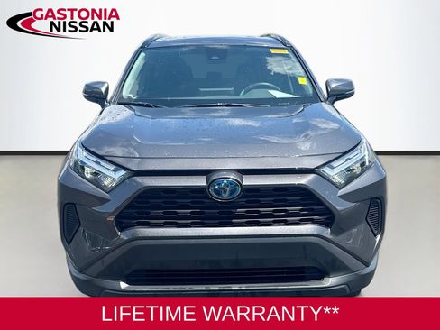 Used 2024 Toyota RAV4 XLE AWD/4WD image 2