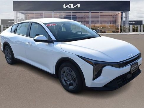 New 2026 Kia K4 LX FWD image 11