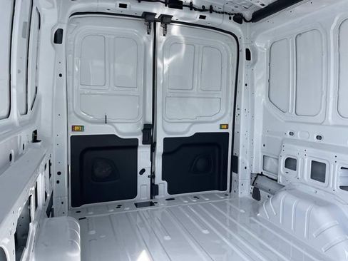 New 2026 Ford Transit 250 148 Medium Roof image 20