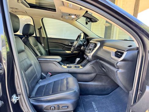 Used 2017 GMC Acadia Denali image 10