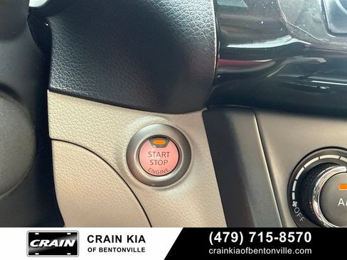 Used 2017 Nissan Sentra SV FWD image 19