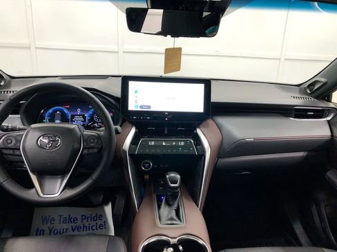 Used 2024 Toyota Venza Limited AWD/4WD image 14